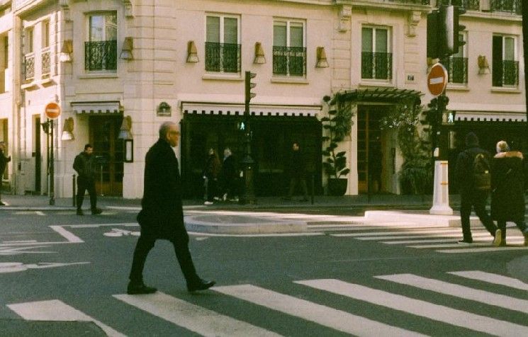 عقود كريبتو الطويلة والقصيرة: حماية بناة البنية التحتية للتمويل اللامركزي