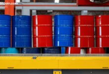 عقود النفط الأمريكي الآجلة على هايبرليكيد تشهد ارتفاعًا صاروخيًا بعد فشل جيه دي فانس في التوصل لاتفاق نووي مع إيران في إسلام آباد