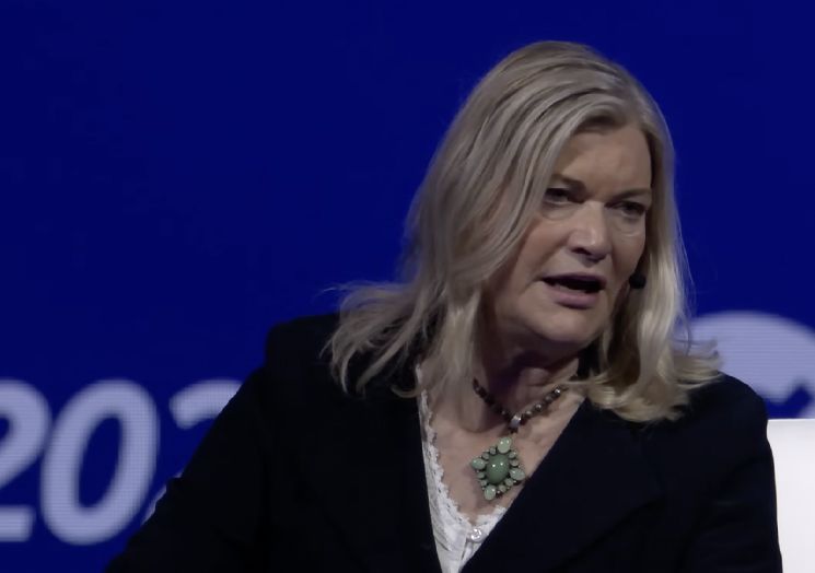 لوميس عن مشروع قانون التشفير الكبير: "هذه هي فرصتنا الأخيرة"