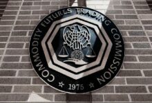 "هيئة تداول السلع الآجلة تخفض 24% من موظفيها مع تزايد مخاطر التداول من الداخل في أسواق العملات المشفرة والنفط والتنبؤات"