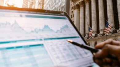 وول ستريت تتطلع إلى فرصة بقيمة 10 تريليونات دولار مع إعادة واشنطن كتابة قواعد خطط 401(k) للتقاعد