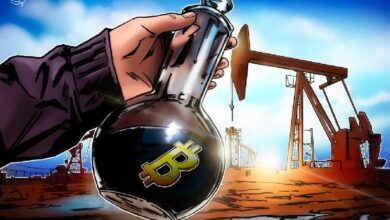 انخفاض البيتكوين إلى 70.6 ألف دولار وصعود النفط بعد إعلان الولايات المتحدة حظر مضيق هرمز