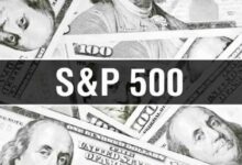 مؤشر S&P 500 يطلق إشارة مقلقة تشبه نمط فقاعة الدوت كوم