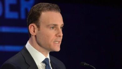 رئيس لجنة تداول السلع الآجلة (CFTC) يكشف لـ"كوين ديسك": الذكاء الاصطناعي سيراجع طلبات تسجيل العملات الرقمية في أمريكا