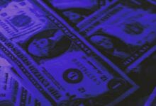 مشتبه بهم من الداخل يجنون أكثر من 850 ألف دولار من رهان الهدنة الأمريكية الإيرانية