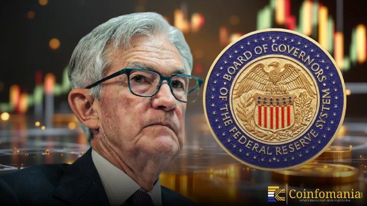 الاحتياطي الفيدرالي يثبت أسعار الفائدة: احتمالية 99.5% وتراجع حاد في توقعات الرفع