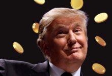 ترامب يخبر كبار حاملي عملة $TRUMP في مار-أ-لاغو أن العملات الرقمية وُلدت في أمريكا