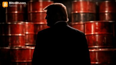 عقود النفط الخام (WTI) تقفز 2.7% عقب تهديد ترامب لإيران.. وبيتكوين تلامس حاجز 69 ألف دولار