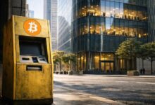 نشاط شبكة بيتكوين يبلغ أدنى مستوى في 8 سنوات: هل حل وول ستريت محل المستثمرين الأفراد في السوق؟