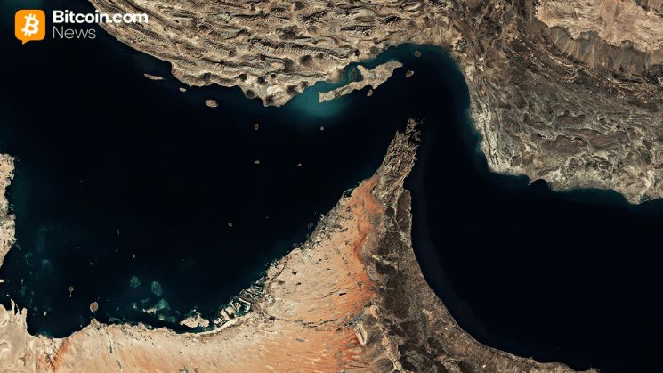 البحرية الأمريكية تدخل مضيق هرمز لإزالة الألغام الإيرانية وبيتكوين تهبط 2.5%