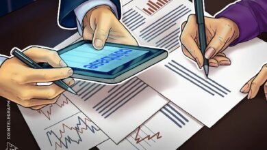 كوين بيز تخسر 400 مليون دولار في الربع الأول، وتراجع الإيرادات يهوي بأسهمها
