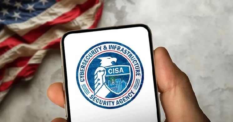 "تهديدات الذكاء الاصطناعي السيبرانية المتزايدة تواجه وكالة الأمن السيبراني (CISA) بتخفيضات وتقليص دورها"