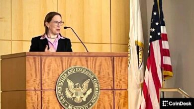مفوضة هيئة الأوراق المالية (SEC) بيرس ترد على مزاعم أن قاعدة العملات الرقمية ستعزز الرموز الاصطناعية