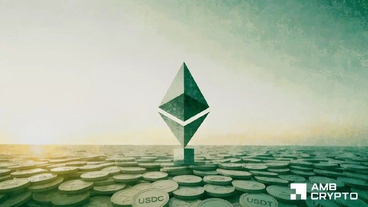 **حيازة إيثريوم 55% من العملات المستقرة رغم انخفاض ETH دون 2400 دولار – هل هذا مبرر؟**