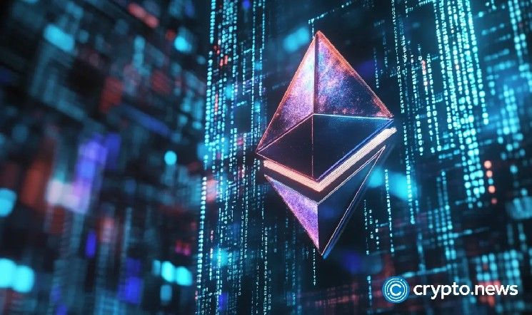 سعر إيثريوم عند 2,100 دولار وفيتاليك ينفي البيع: هل الانتعاشة قادمة؟