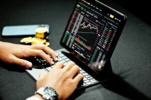 أداة تداول ذاتية الحضانة من Jito Labs مع نشاط متزايد على Solana