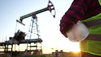 أرباح كبرى شركات النفط الأوروبية تبلغ 4.7 مليار دولار من التداول على تقلبات الحرب في إيران