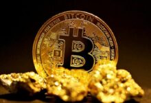 بيتكوين يتجاوز 81 ألف دولار مع تفكير "ستراتيجي" في بيع عملاتها لتغطية التزامات الأرباح