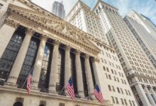 والدة بورصة نيويورك تكشف عن محادثات متعددة مع هايبرليكيد لتقييم سوق العقود الدائمة على السلسلة
