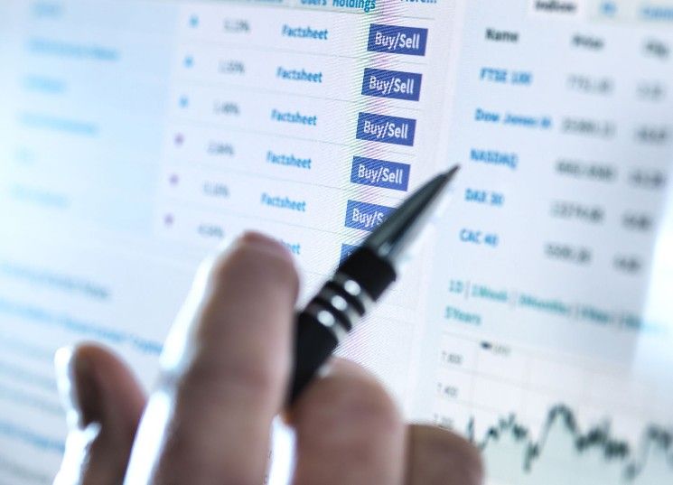 جهة الشراء تنفجر: سيولة XRP أثقل 7 مرات من البيع على Coinbase