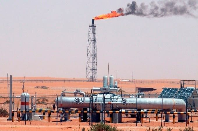 الإمارات تخرج من أوبك بعد 59 عامًا، وتُصعّد التوتر مع السعودية بشأن إنتاج النفط