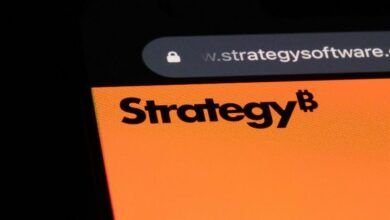 استراتيجيون يتخلصون من أسهم MSTR مع ضعف البيتكوين