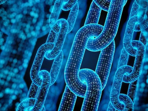 أصحاب صناديق الاستثمار المتداولة الرمزية يسجلون أعلى مستوى تاريخي