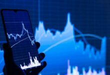 بيتكوين يتراجع وعوائد السندات ترتفع.. تقلبات BTC الضمنية تبقى منخفضة رغم عدم اليقين