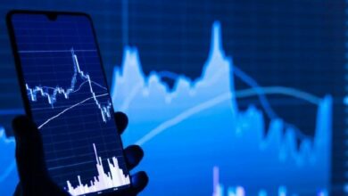 بيتكوين يتراجع وعوائد السندات ترتفع.. تقلبات BTC الضمنية تبقى منخفضة رغم عدم اليقين