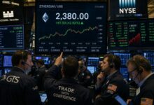 إيثر يستهدف كسر مستوى المقاومة 2,425 دولارًا: توقعات السوق