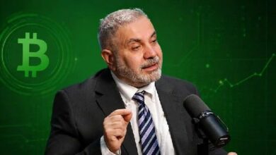 عالم فيزياء شهير يشارك توقعات سعر البيتكوين على المدى البعيد بـ "قانون القوة"