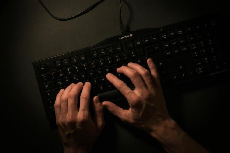 خبراء الأمن يحذرون: الذكاء الاصطناعي يُسرّع تهديد الحوسبة الكمومية للعملات الرقمية