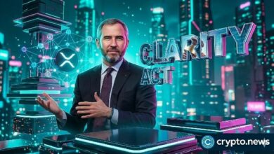 لماذا يعتقد براد جارلينجهاوس أن قانون "CLARITY" سيمر في مايو رغم تفويت موعدين نهائيين