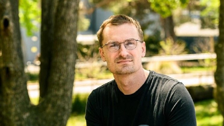 قاعدة كوين بيس تطلق أداة ذكاء اصطناعي لـ ChatGPT لإدارة محافظ العملات الرقمية وتطبيقات التمويل اللامركزي