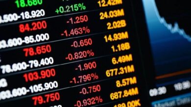 بيتكوين تهوي إلى 62,000 دولار مع تراجع صفقات الذكاء الاصطناعي، وهيب (HYPE) ينخفض بنسبة 14%