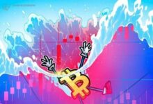 **بيتكوين الآن الأكثر تشبعًا بالبيع منذ انهيار 2020: هل يمكن لـ BTC التعافي إلى 70 ألف دولار؟**