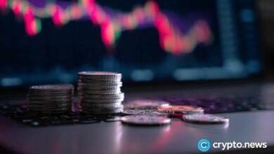 تقرير: بيتكوين تكافح لجذب الانتباه مع تركيز المتداولين على الأسهم وعقود الطرح الأولي