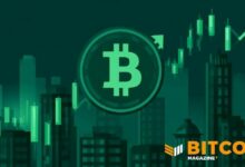 عنوان البيتكوين وأسهم العملات الرقمية يشهدان طفرة مع هدنة إيران وشراء $100 مليون من “استراتيجي” وسط أسبوع الفيدرالي