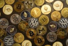 توقعات السيولة في العملات المشفرة تظلم مع تحول الاحتياطي الفيدرالي المتشدد يرفع احتمالات رفع الفائدة إلى 77%