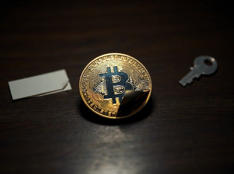 تم فتح عملة Casascius قديمة: تحويل 25 بيتكوين بقيمة 1.78 مليون دولار على السلسلة