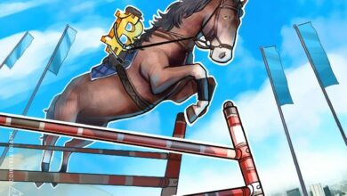 بيتكوين يرتد من أدنى مستويات 2026: هل يدفع ضعف الأسهم الأمريكية BTC للانخفاض؟