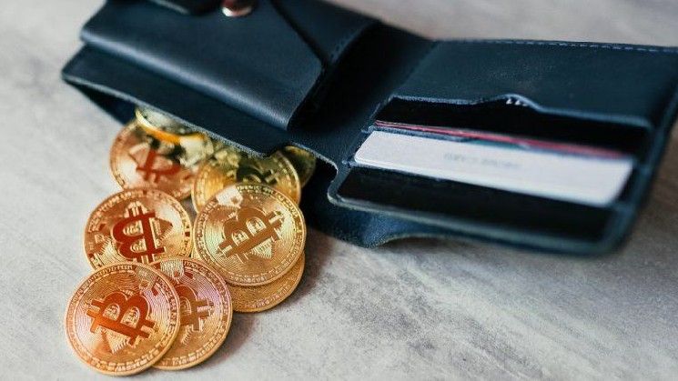 **هل أصبحت البيتكوين رخيصة بعد؟ غرايسكال تكشف عن محفزين قد يحددان تحرك BTC التالي**