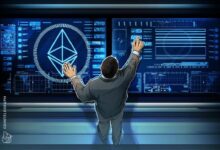 محافظ إيثيريوم قديمة تحرك 37,806 ETH مع اختبار حاسم لثقة الحيتان عند 1,500 دولار