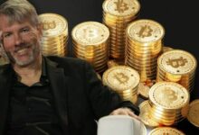 "مايكل سايلور الثور الكبير يكشف السبب الرئيسي لانخفاض البيتكوين! ويتوقع موعد الصعود"