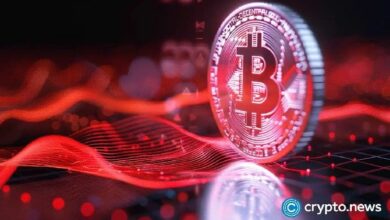 "استراتيجية مايكل سايلور قادرة على الصمود مع بيتكوين عند 30 ألف دولار، وفقًا لرئيس BTCTOP"