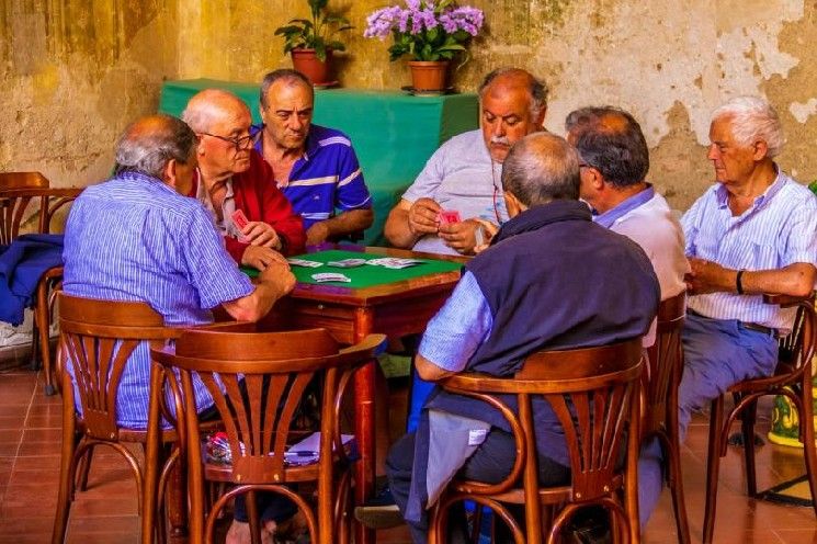 مستثمرو البيتكوين الأوائل (OG) يبطئون البيع: إشارة صاعدة للسوق