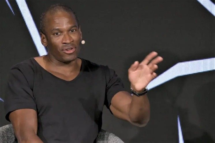 مؤسس BitMEX آرثر هايز يبيع كميات كبيرة من هذه العملة البديلة بسبب خلل في مجمع Orchard!