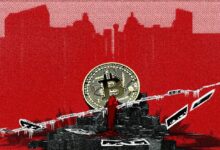 بيتكوين يهبط دون 60,000 دولار مع تراجع التكنولوجيا وتشديد الفيدرالي يضرب العملات الرقمية