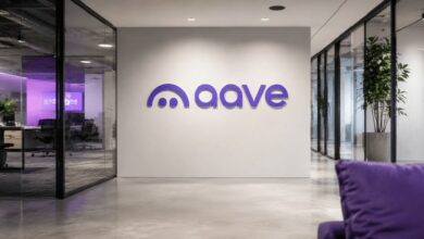 عودة عمليات Aave إلى طبيعتها بعد استبدال الأصول المستنزفة بـ 300 مليون دولار كشبكة أمان