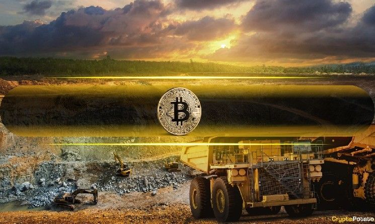 عنوان مترجم: فيض من عملات البيتكوين من المُعدّنين إلى بينانس مع وصول التدفقات الواردة للبورصة إلى أعلى مستوى في 4 أشهر